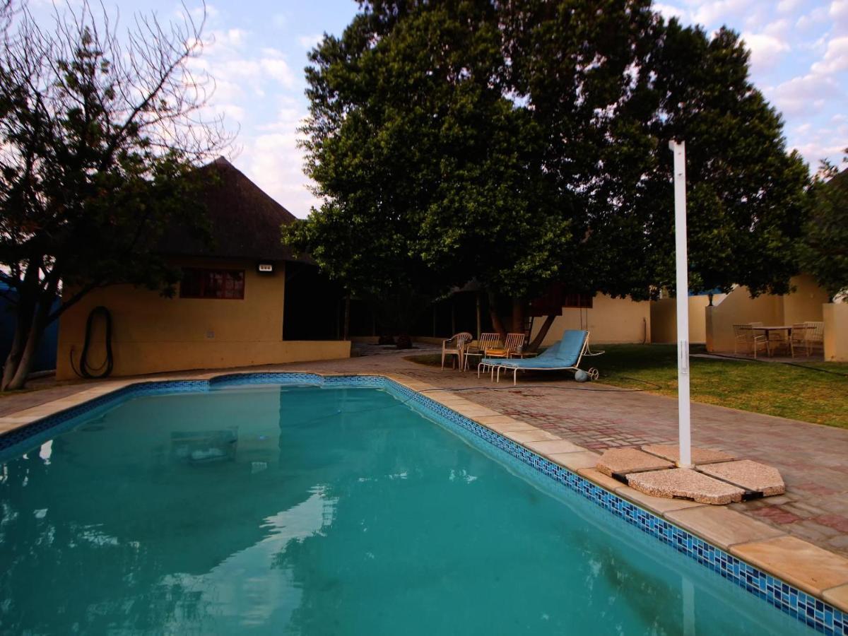 Hotel Uitkyk Guest Farm Usakos Exterior foto