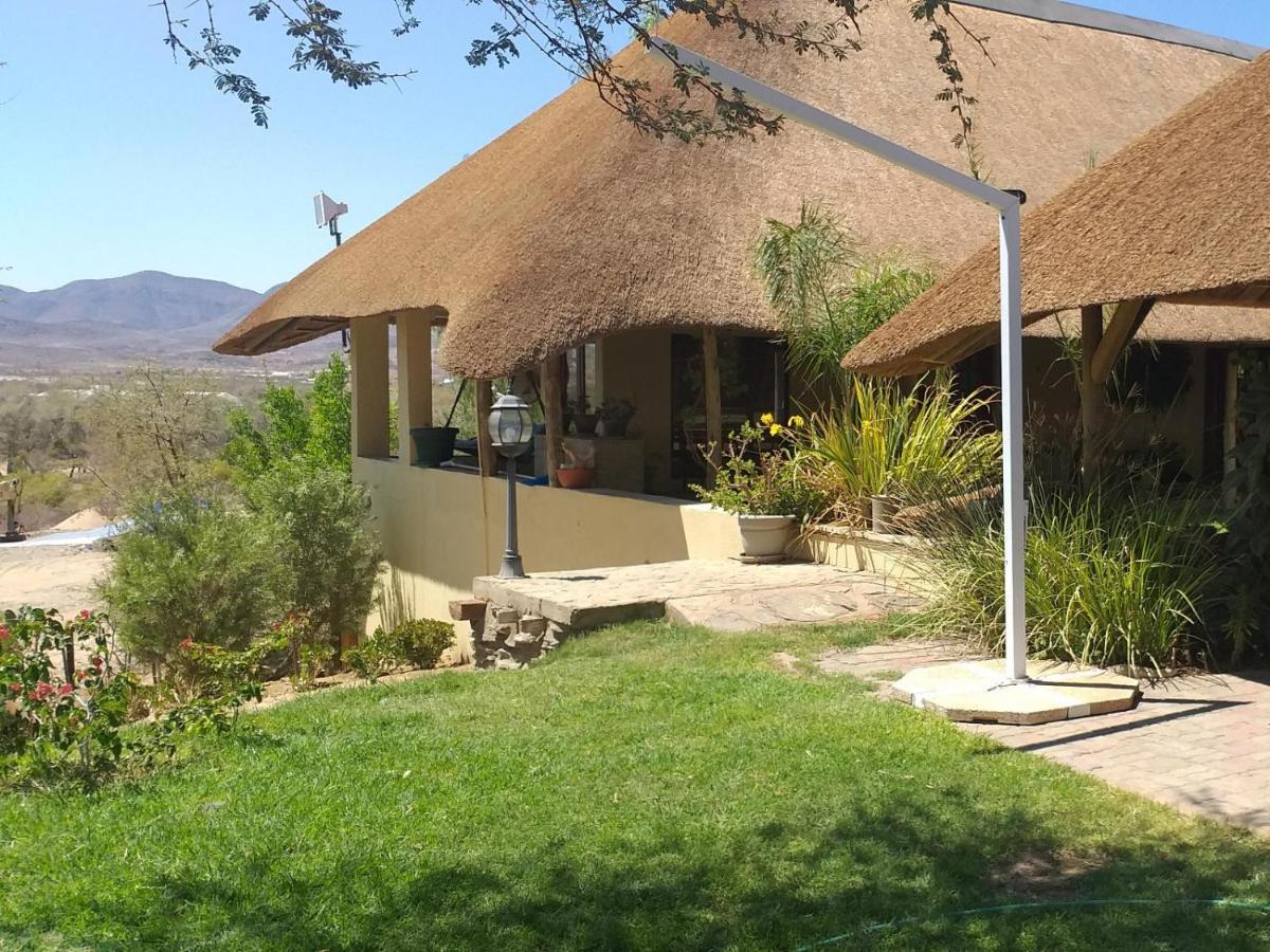 Hotel Uitkyk Guest Farm Usakos Exterior foto