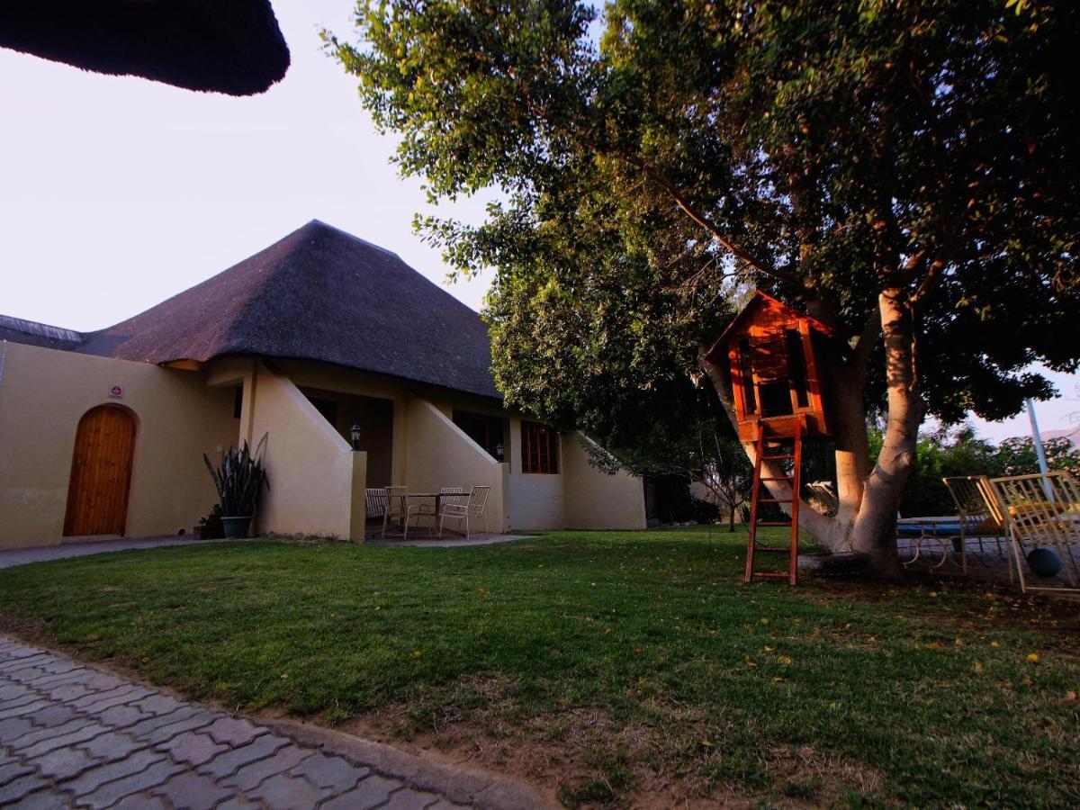 Hotel Uitkyk Guest Farm Usakos Exterior foto